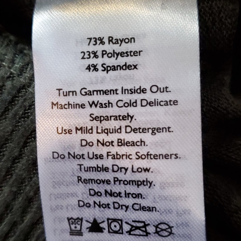 Sweater - Picture 6 of 6